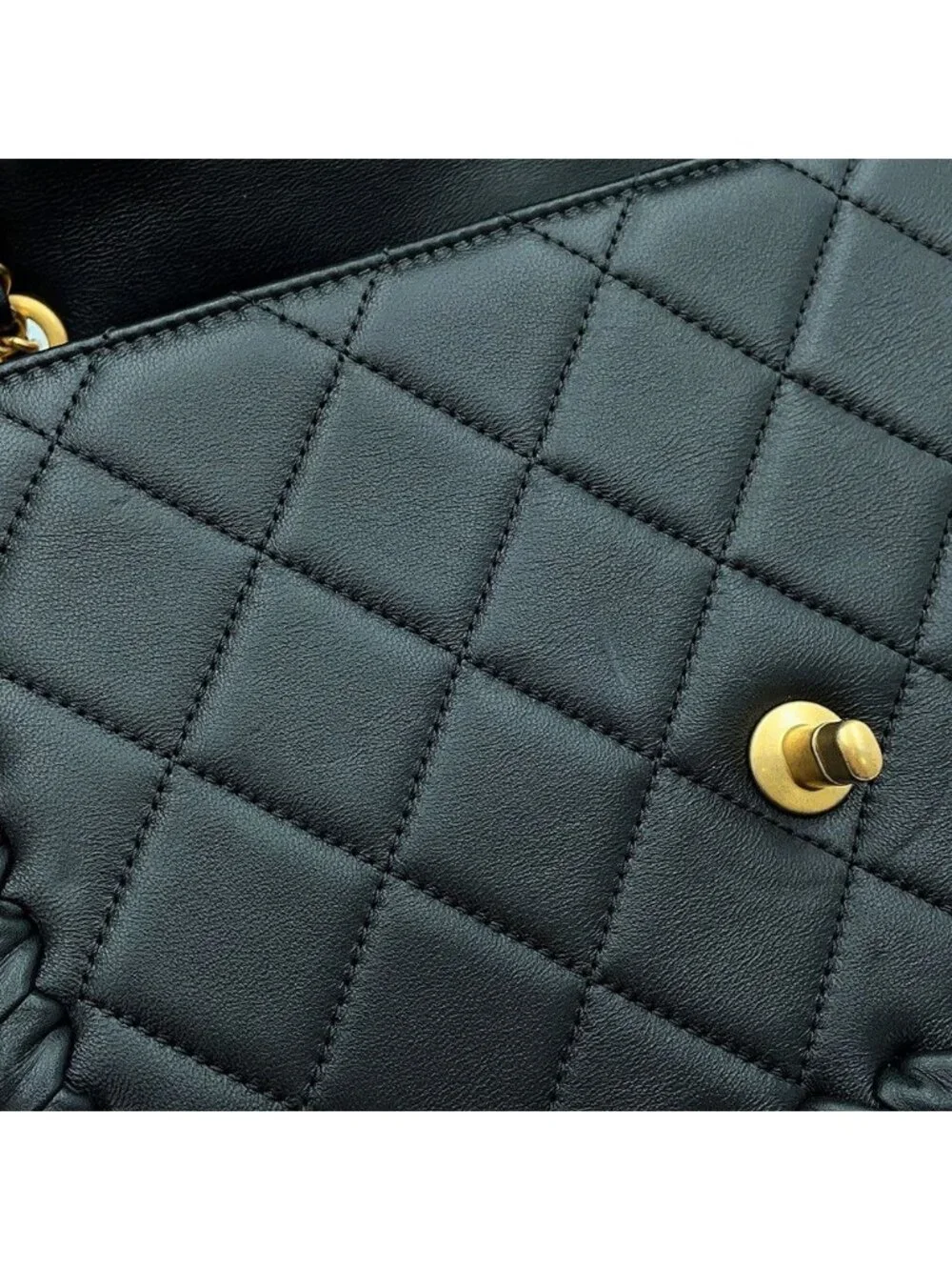Chanel Chain Shoulder Bag Quilted CC Logo Single Flap Black